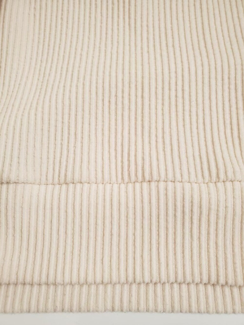 ALO Yoga Muse Cropped Ribbed Hoodie M Ivory Loungewear Relaxed Long Sleeve - Picture 8 of 10